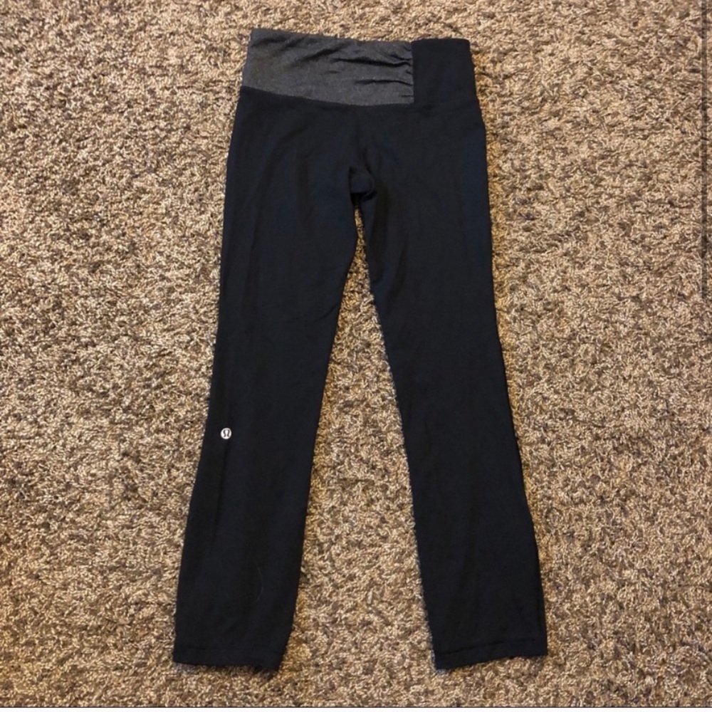 Black lululemon leggings